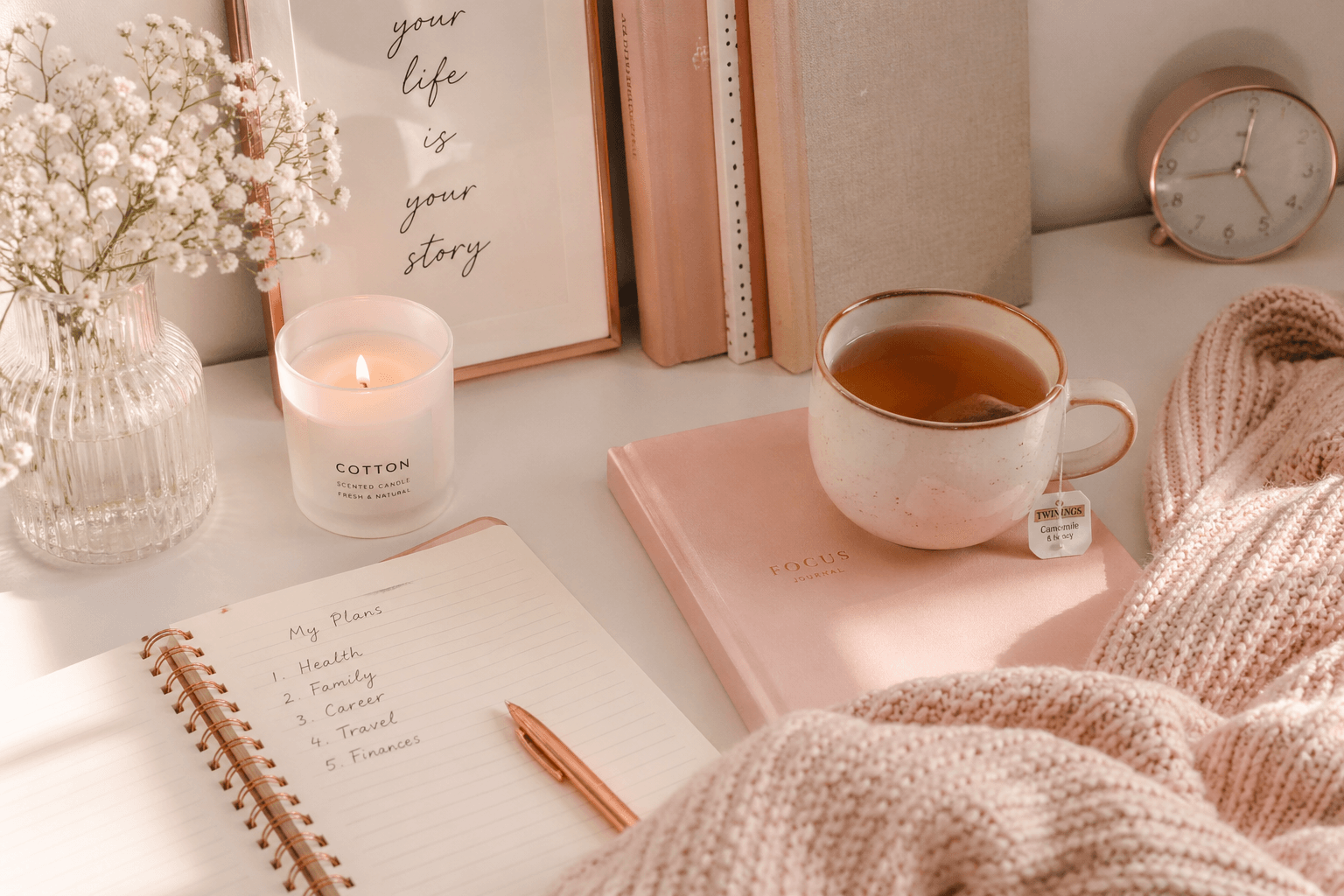 Simple ways to enjoy a cozy, calm, and intentional everyday life.